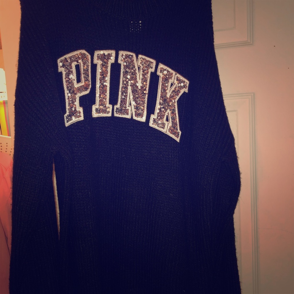 MAKE A OFFER! BRAND NEW VICTORIA SECRET SWEATER